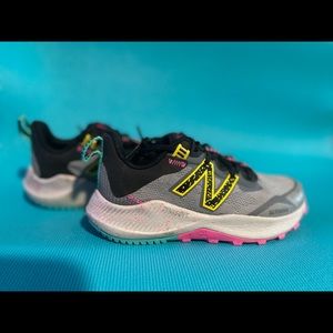 New balance girls tennis shoes